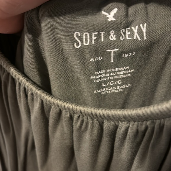 Off the shoulder top - Picture 2 of 2